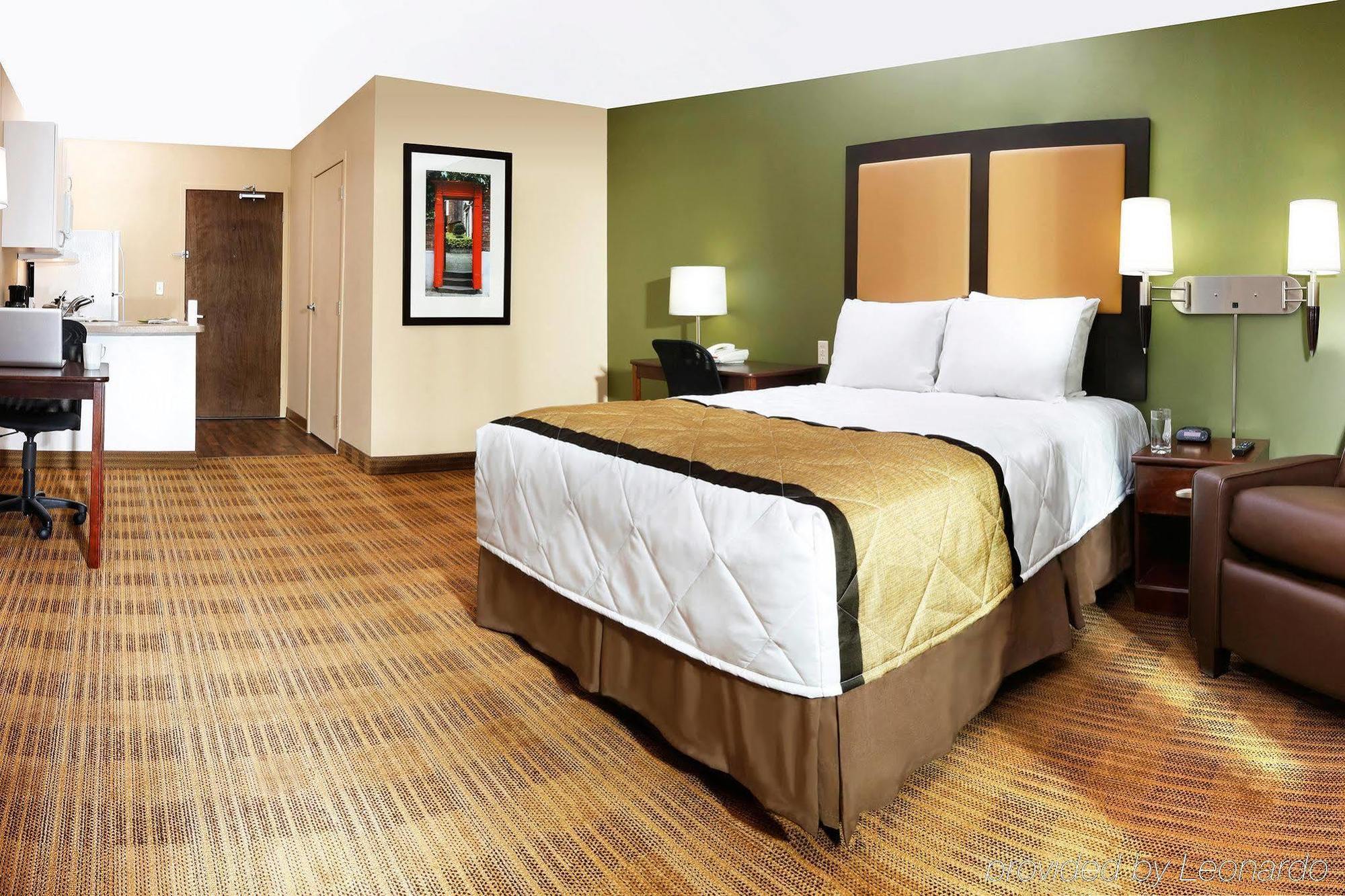 Mainstay Suites Chicago Hillside Exteriör bild